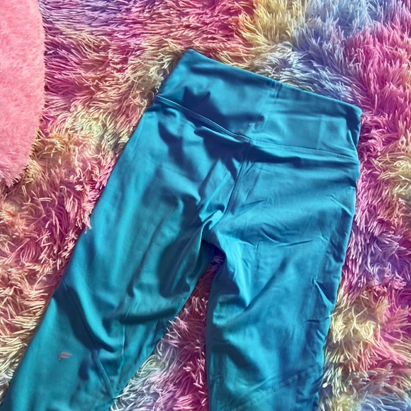 Brand new fabletics yoga pants - Picture 1 of 3
